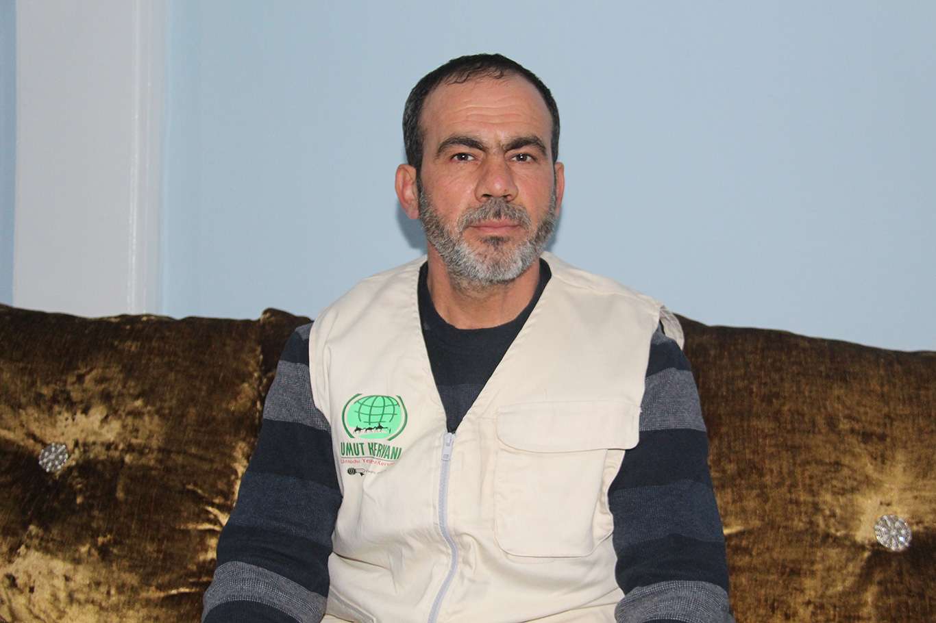 Yangın mağduru aile Umut Kervanı'nın desteğiyle Ramazan öncesi yeni evine kavuştu Yangın mağduru aile Umut Kervanı'nın desteğiyle Ramazan öncesi yeni evine kavuştu